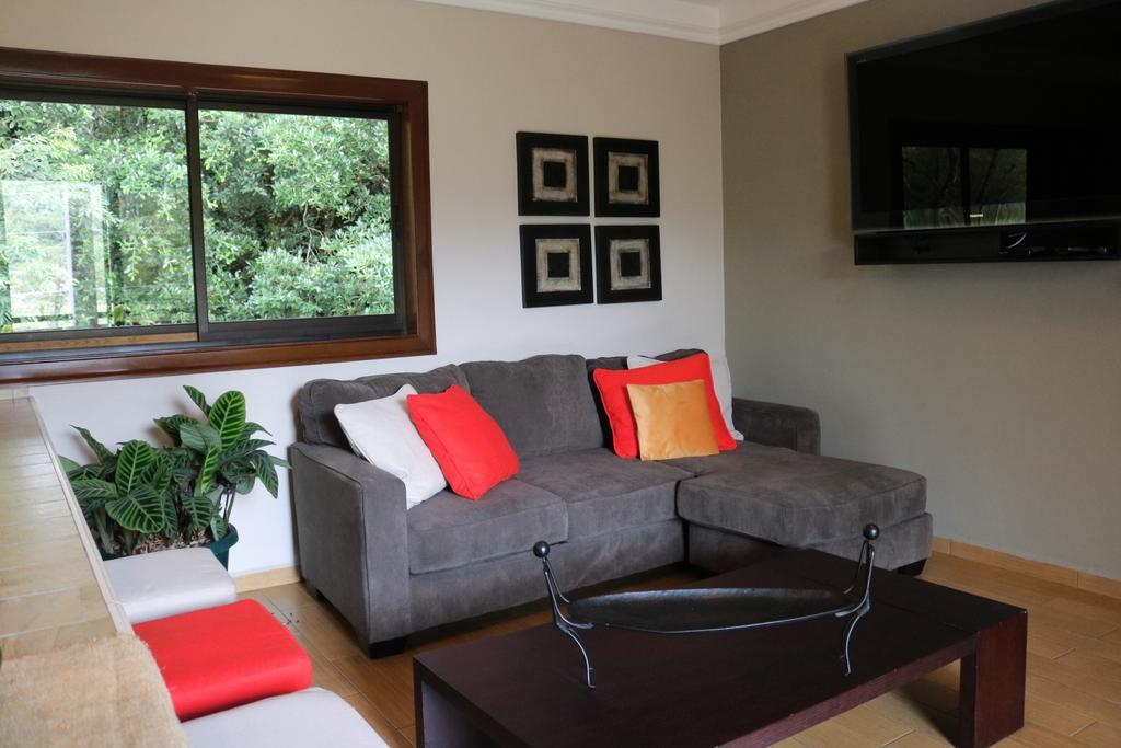 Ladera Hotel